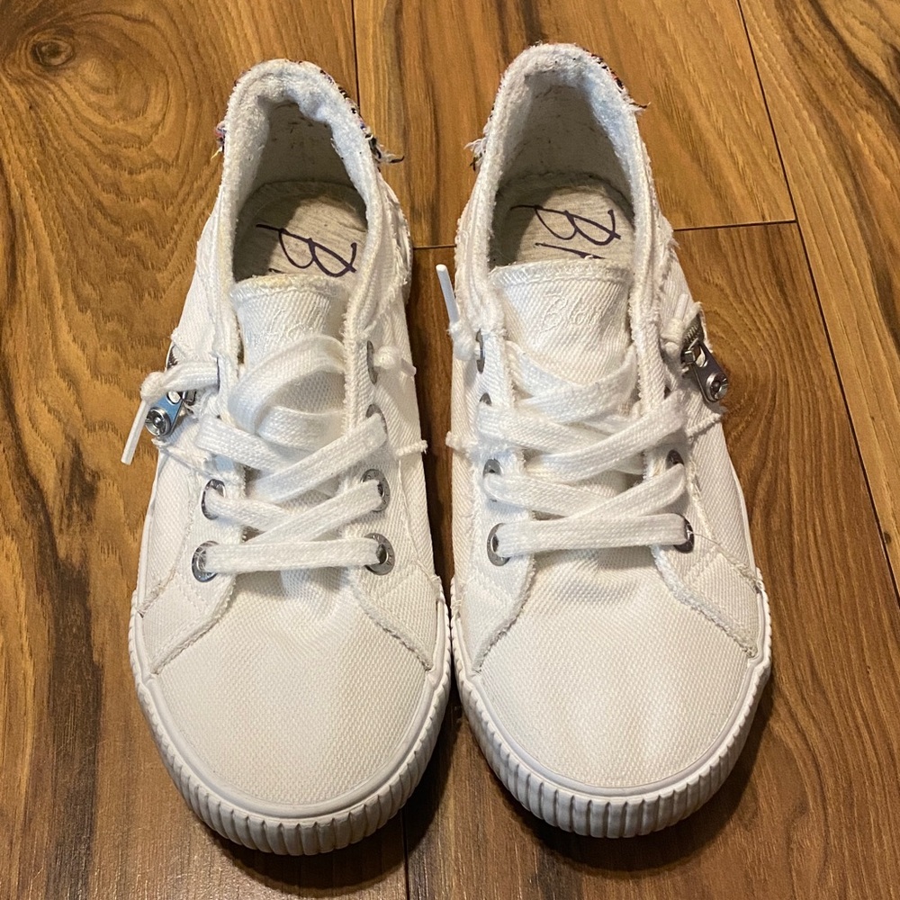 White Casual Canvas Sneakers for Women